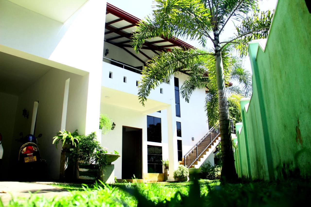 Shakuna Villa Hikkaduwa Bagian luar foto